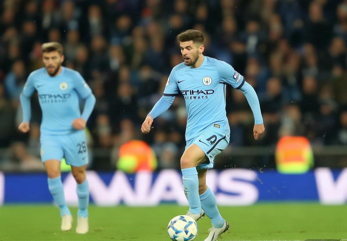 欧冠小组赛英超球队盘点：曼城阿森纳强势晋级，曼联纽卡斯尔出局，欧冠淘汰赛展望